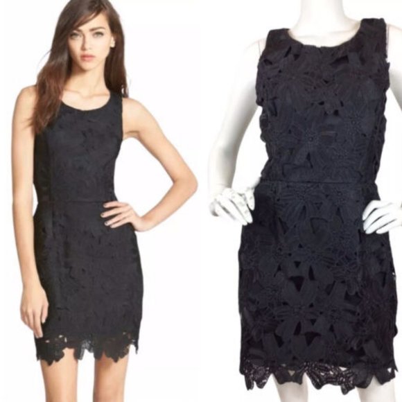 Astr Dresses & Skirts - ASTR THE LABEL Textured Floral Body-Con Dress.  SZ XS